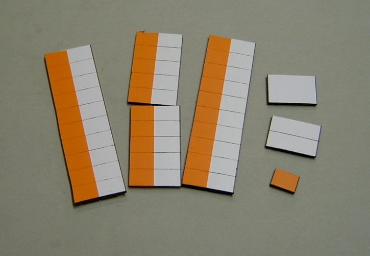 Satz Kippmagnete für Stundenplan, halb orange/ halb weiß