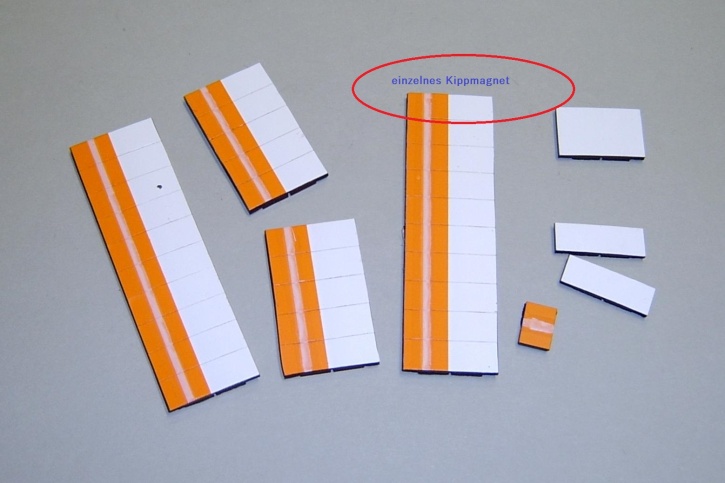 Magnetsymbol für Stundenplan, halb orange mit Streifen-halb weiß
