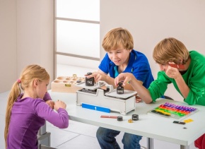 Tafelwaage 2 kg, aus Glasfaser verstärktem Kunststoff