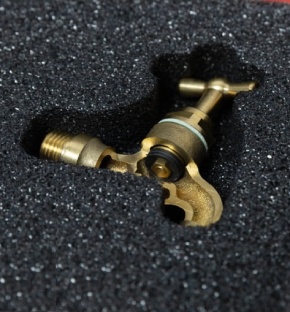 Wasserhahn, Schnittmodell